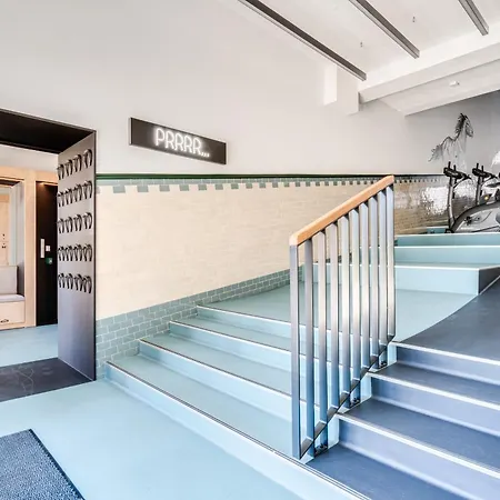 Jednosci Narodowej 202 By Homeprime *